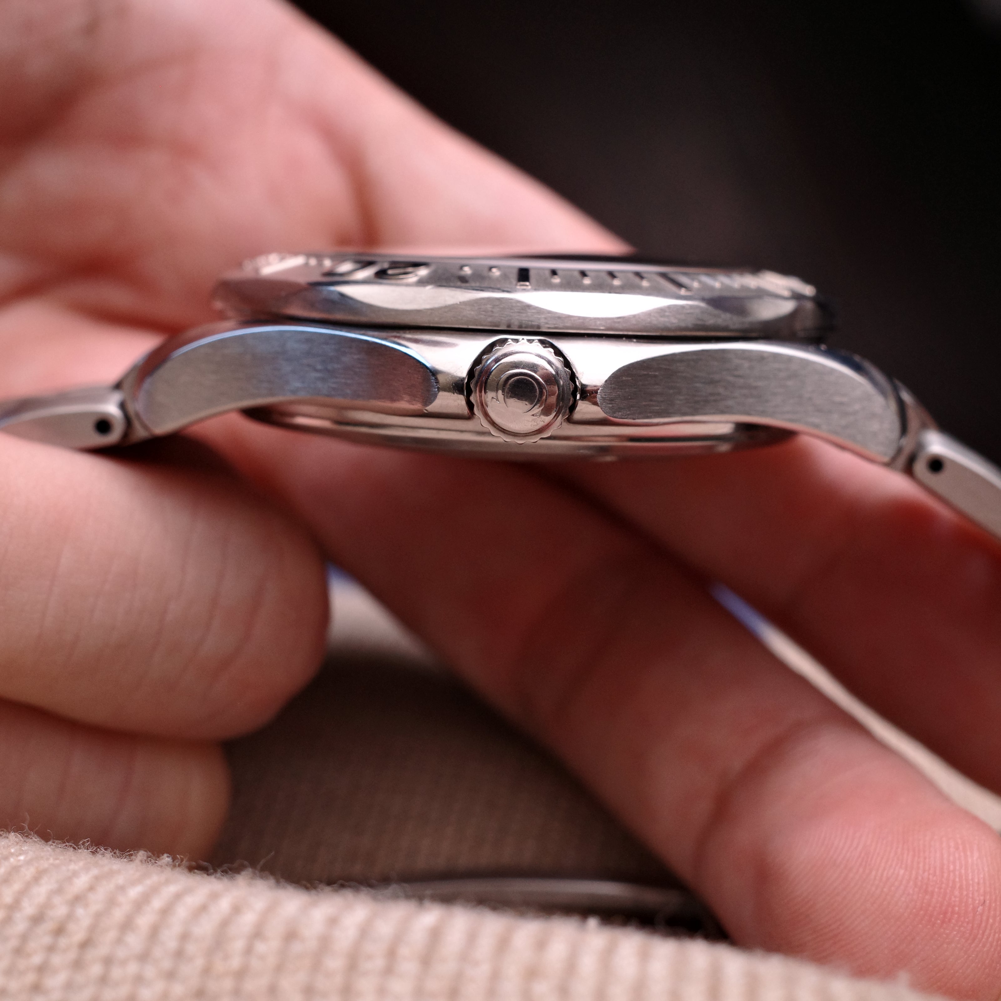 Omega SMP300 2230.50 White Gold Bezel