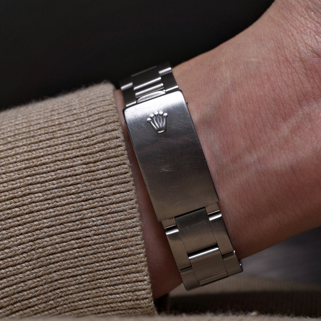 Rolex Date 34mm Engine Turned Bezel 15210