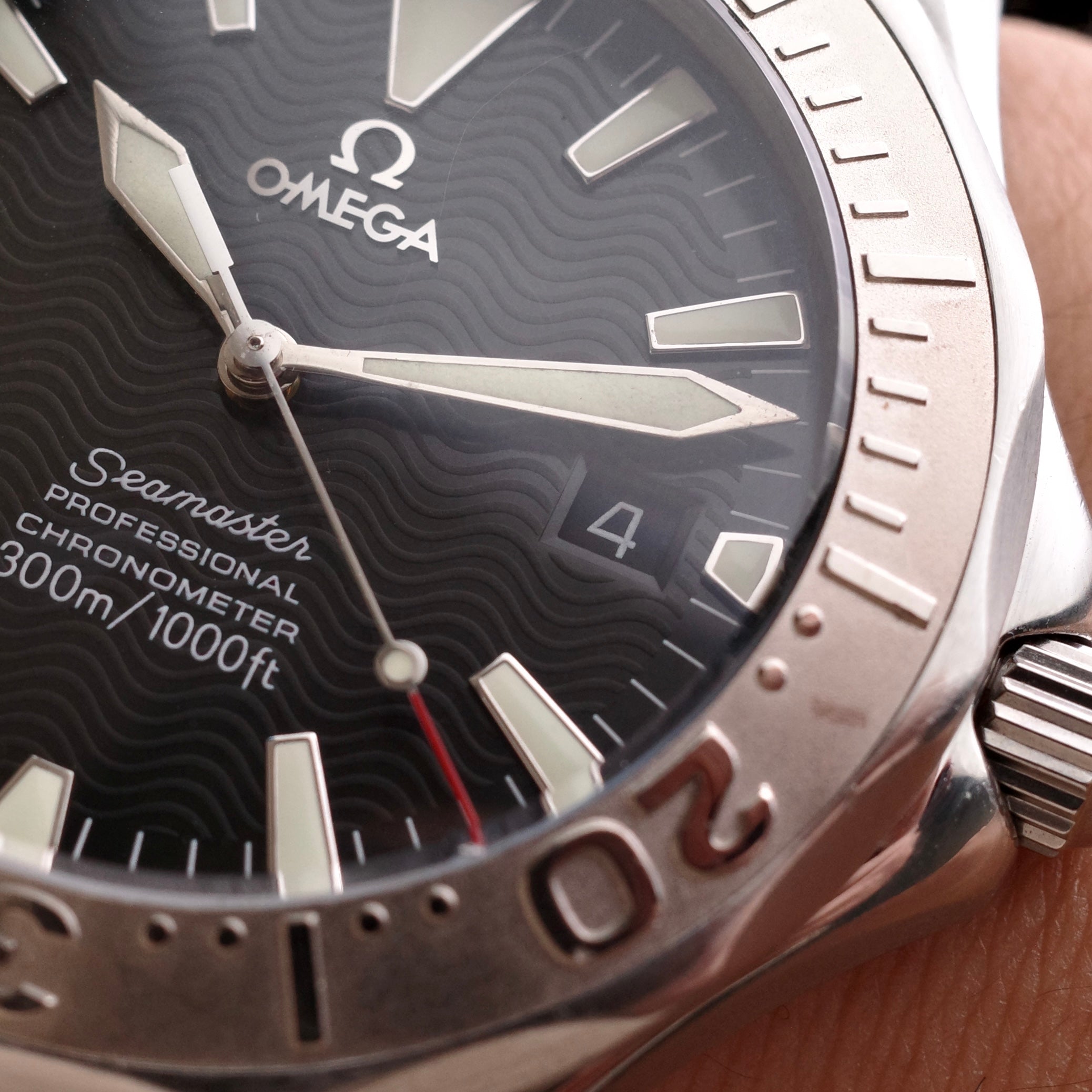 Omega SMP300 2230.50 White Gold Bezel