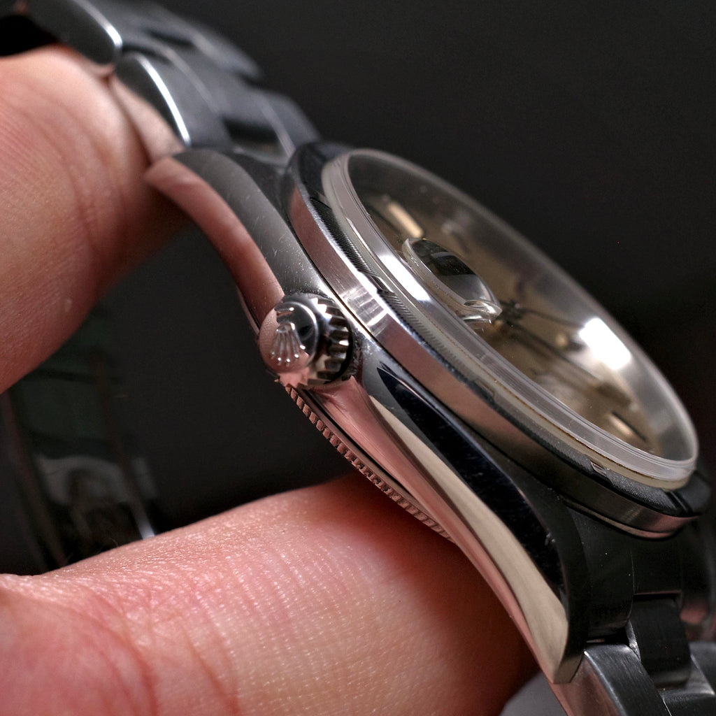Rolex Date 34mm Engine Turned Bezel 15210