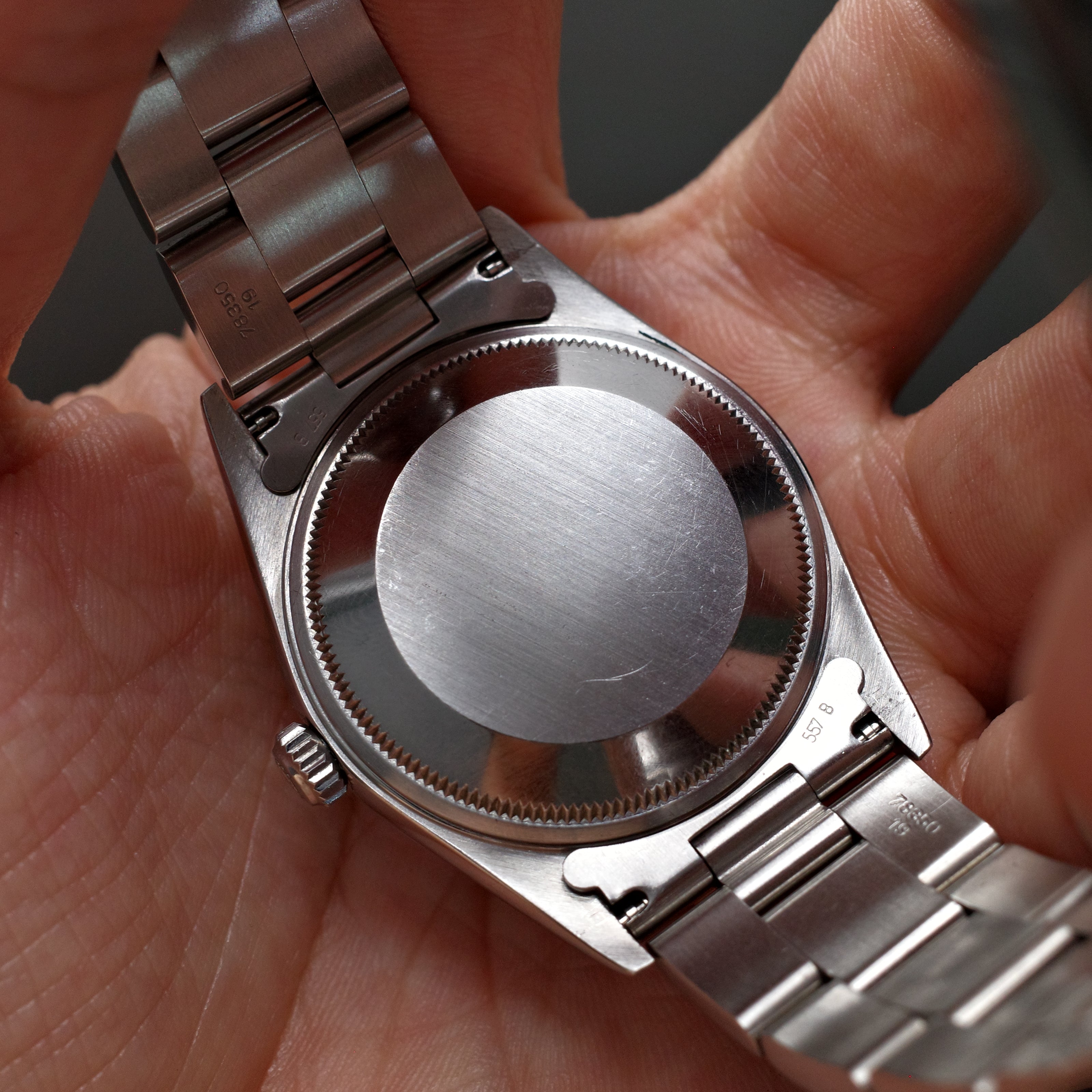 Rolex Date 34mm Engine Turned Bezel 15210