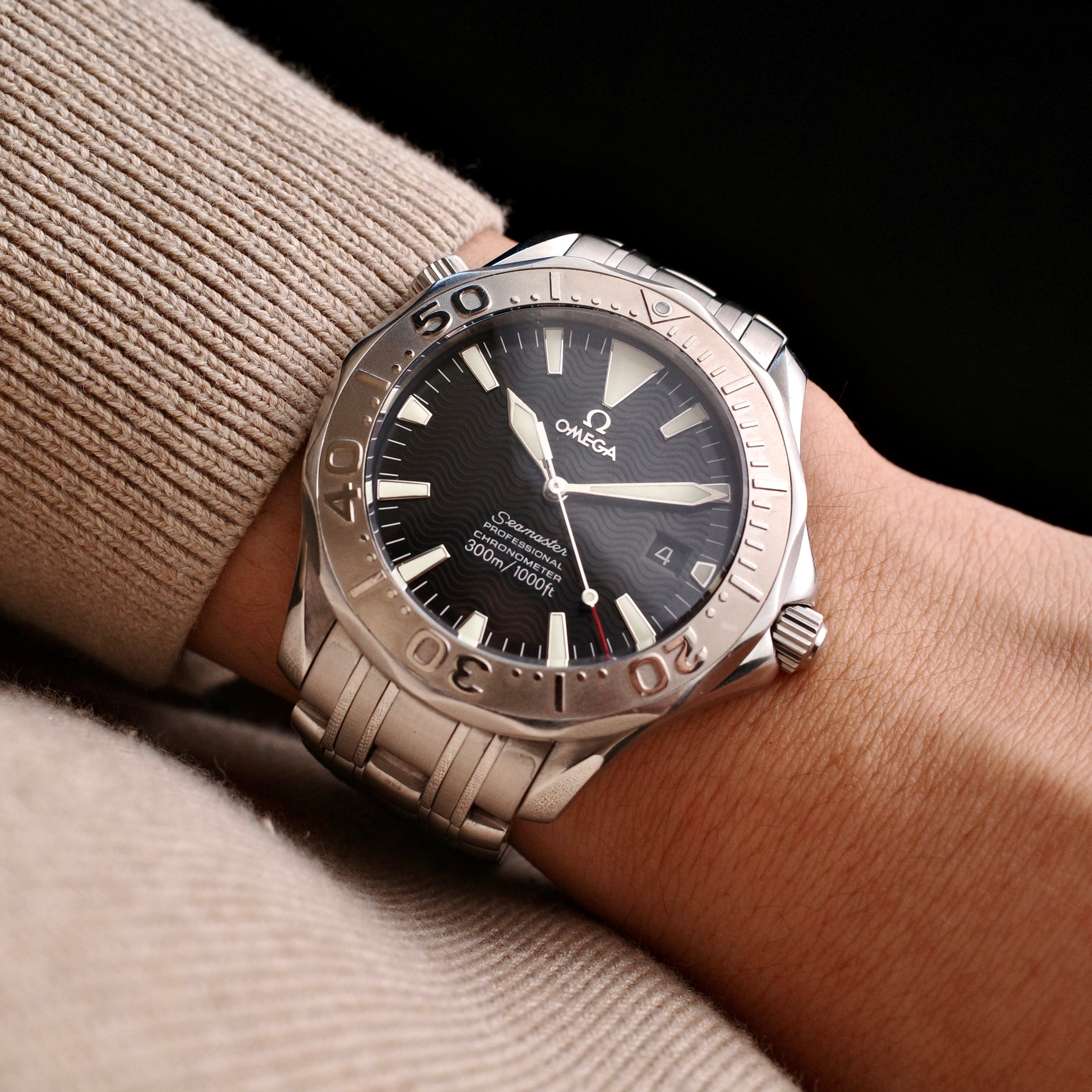 Omega SMP300 2230.50 White Gold Bezel