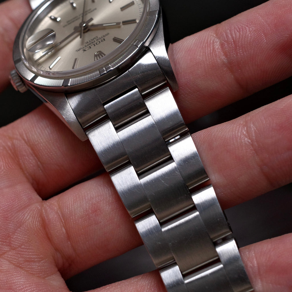 Rolex Date 34mm Engine Turned Bezel 15210