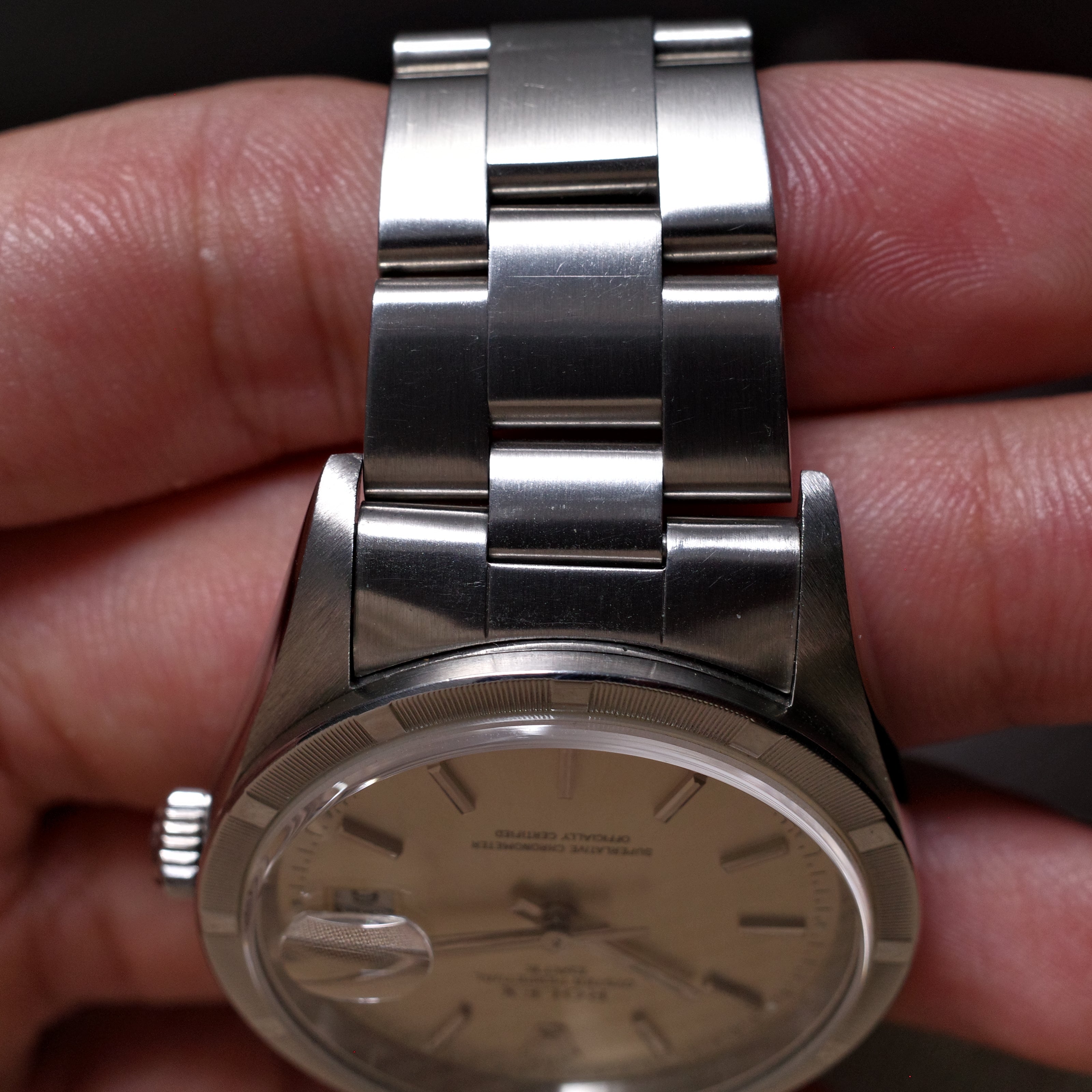 Rolex Date 34mm Engine Turned Bezel 15210