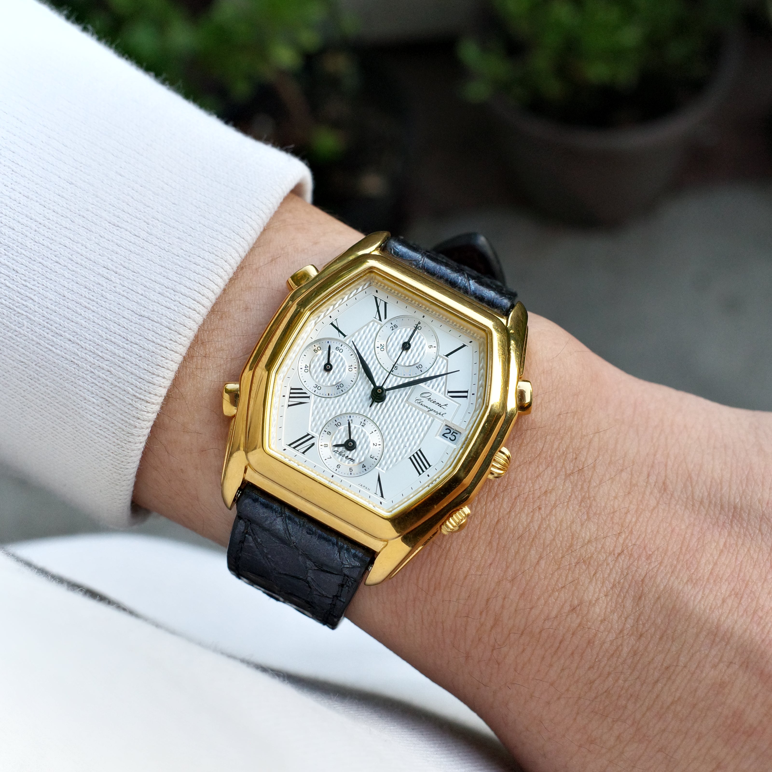 Orient Chronograph Quartz HFAE04 using Seiko 7T32
