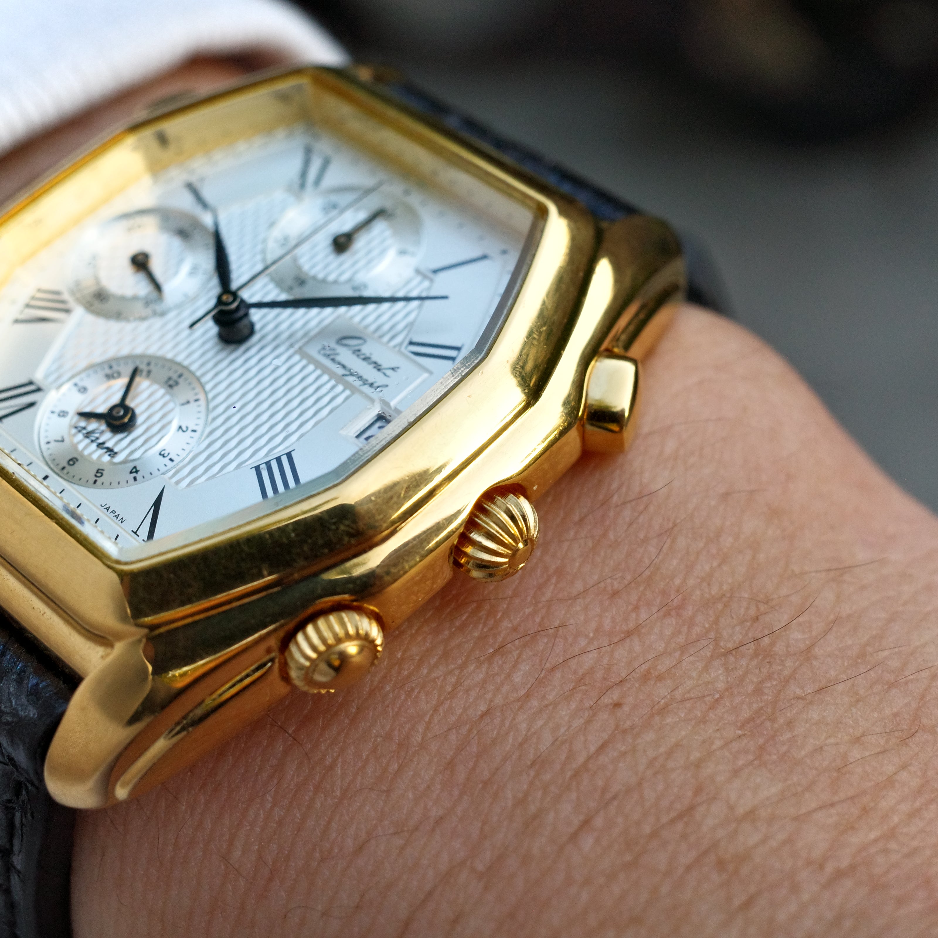 Orient Chronograph Quartz HFAE04 using Seiko 7T32